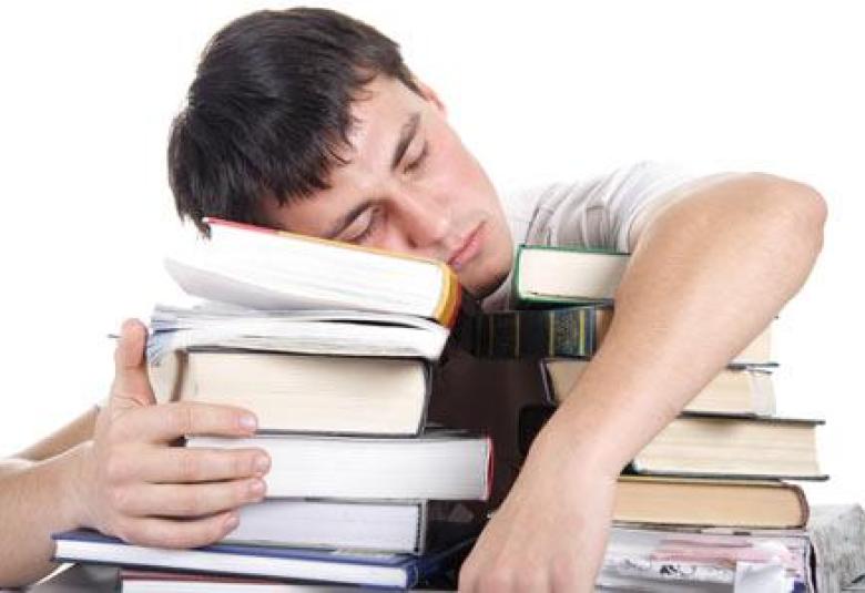 
<span>من التحديات التي تواجه قطاع التعليم</span>
