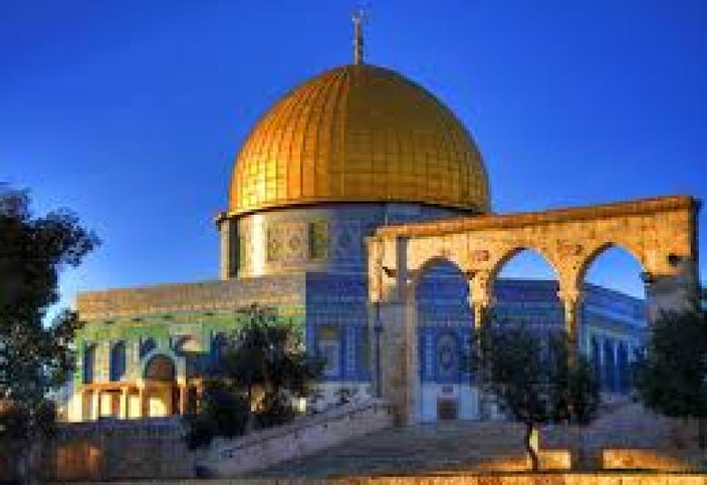 
<span>الحوار.. بين إعمار ودمار </span>
