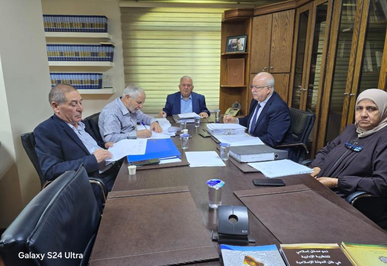 
<span>الهيئة الإدارية لمنتدى الوسطية للفكر والثقافة تعقد اجتماعها الدوري </span>
