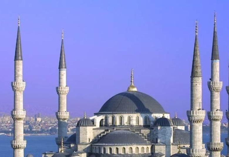 
<span> العالم بحاجة إلى القيم المشتركة وترسيخ فقه التعايش</span>
