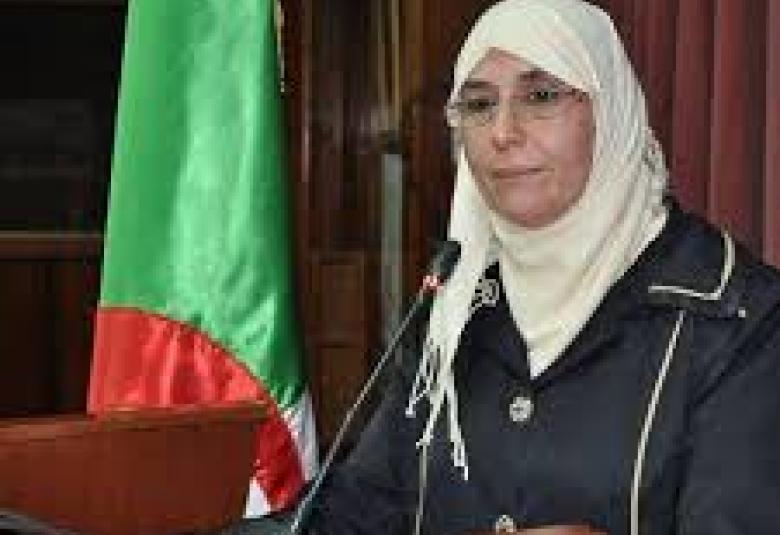 
<span>مأزق المساواة وجندرة الحياة في ثقافة الأسرة العربية</span>
